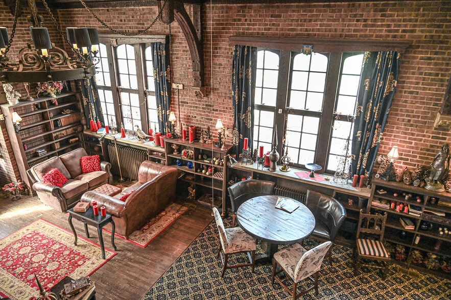 More Photos Of 1272 SW Fillmore St, Topeka Hospitality For Sale