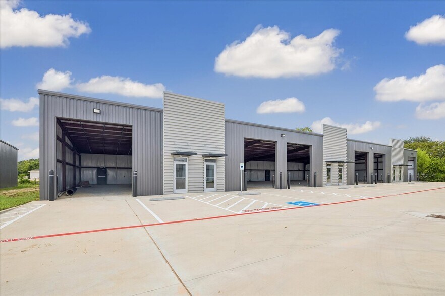 More Photos Of 19103 Hufsmith Kohrville Rd, Tomball Unknown For Lease