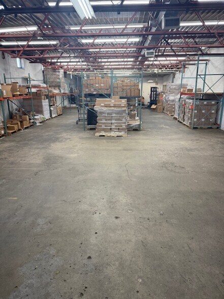 More Photos Of 90 Woodmont Rd, Milford Warehouse For Lease