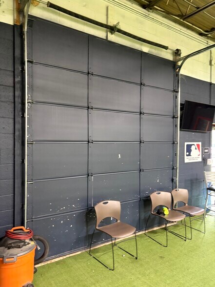 More Photos Of 1615 Bustleton Pike, Feasterville Trevose Warehouse For Lease