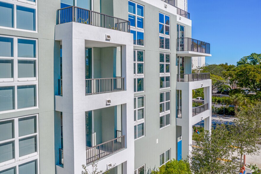 More Photos Of 405 NE 2nd St, Fort Lauderdale Apartments For Lease