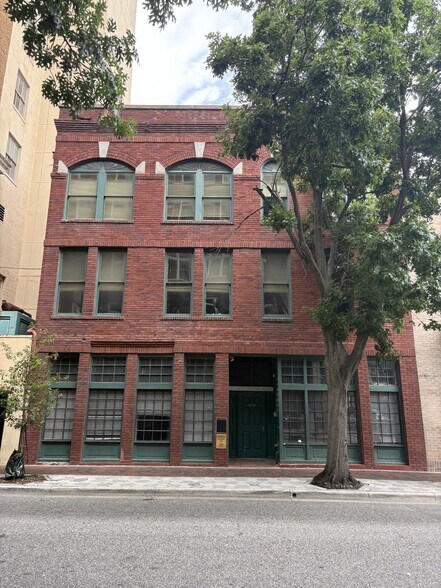 More Photos Of 19 E Central Blvd, Orlando Office For Sale
