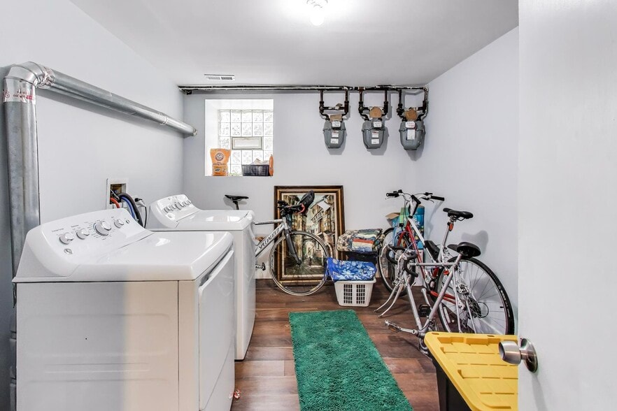 More Photos Of 932 N Richmond St, Chicago Multifamily For Sale