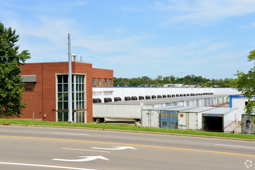 More Photos Of 98 Glendale-Milford Rd, Cincinnati Warehouse For Sale
