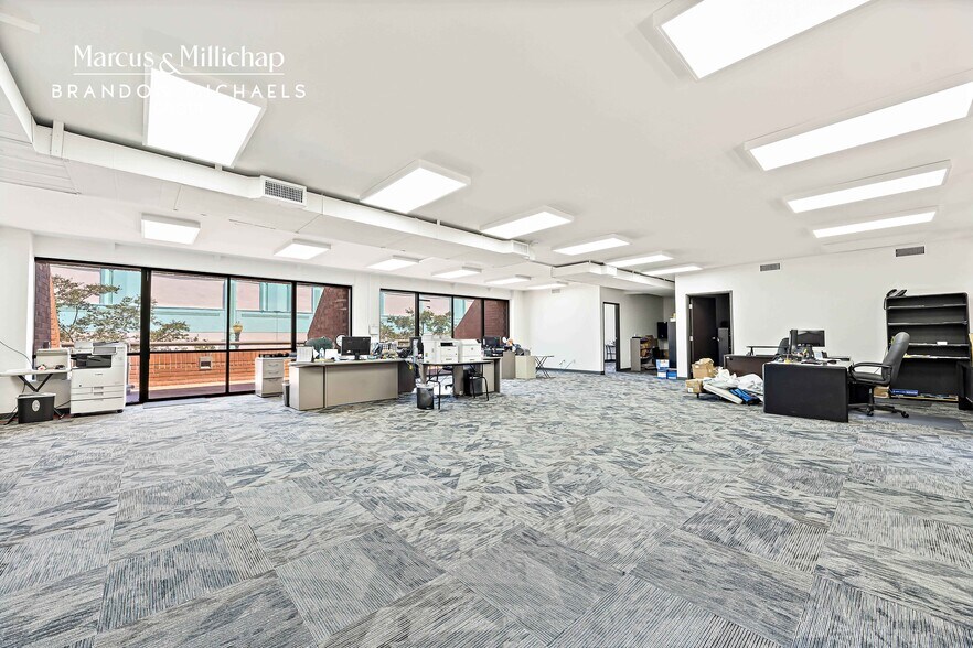 More Photos Of 7200-7202 Greenleaf Ave, Whittier Office For Sale