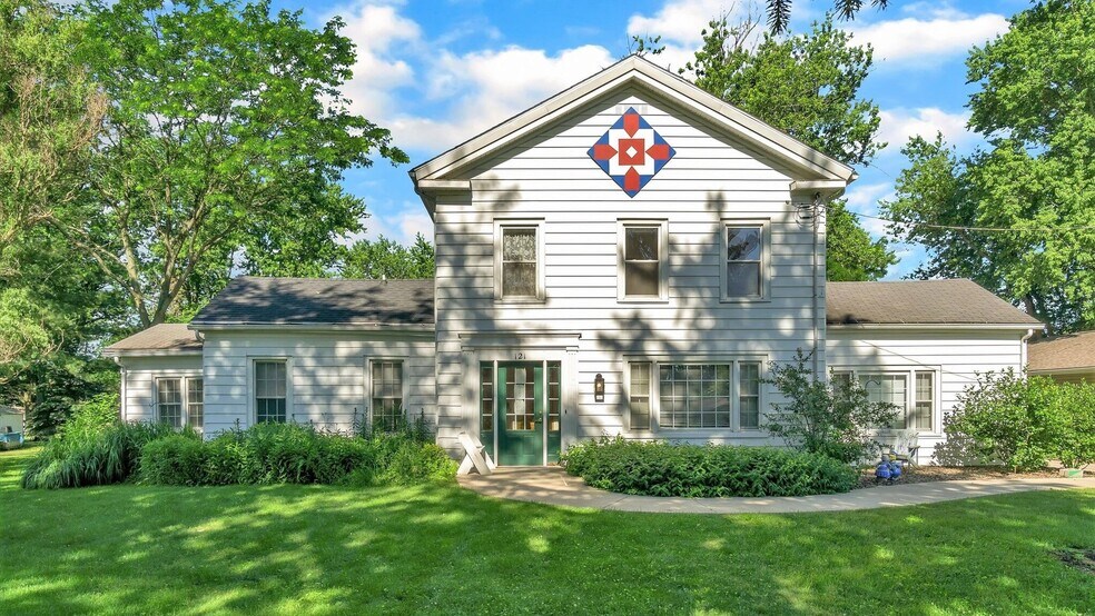 More Photos Of 121 S 5th St, Evansville Assisted Living For Sale