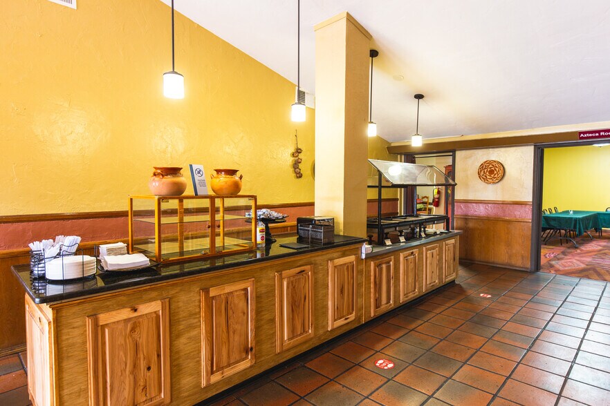 More Photos Of 1765 S Main St, Las Cruces Hotel For Sale