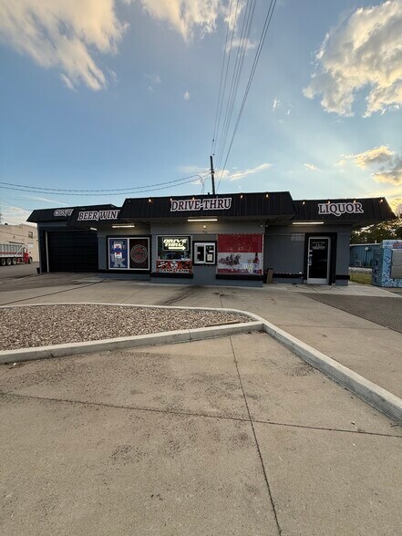 Primary Photo Of 716 E Main St, Richmond Industrial For Sale