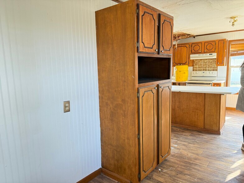 More Photos Of 12525 Old Highway 99, Seminole Warehouse For Sale