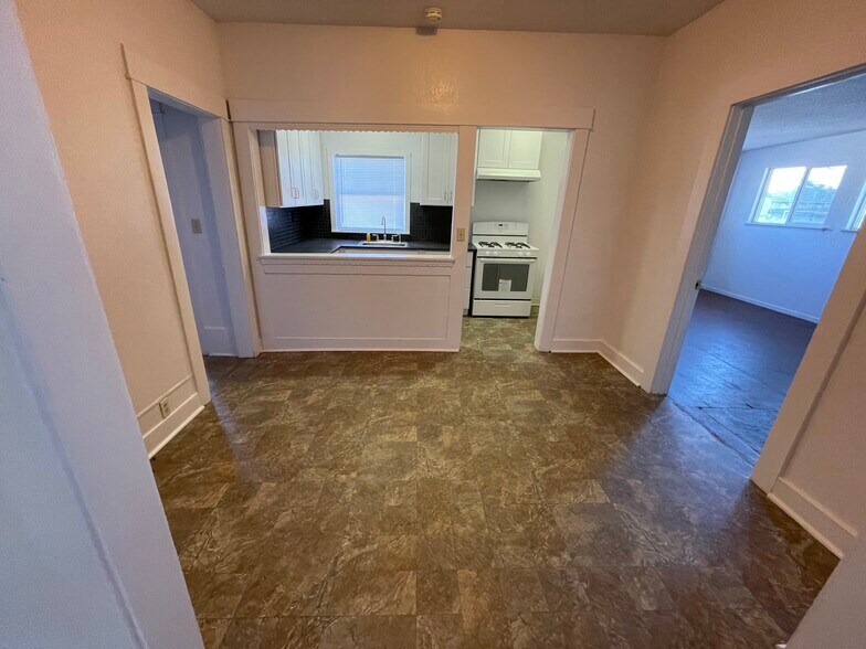 More Photos Of 2439 Rio Linda Blvd, Sacramento Apartments For Sale