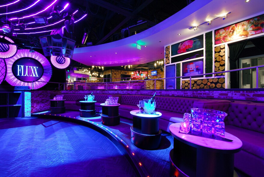 More Photos Of 500-502 4th Ave, San Diego Freestanding For Sale