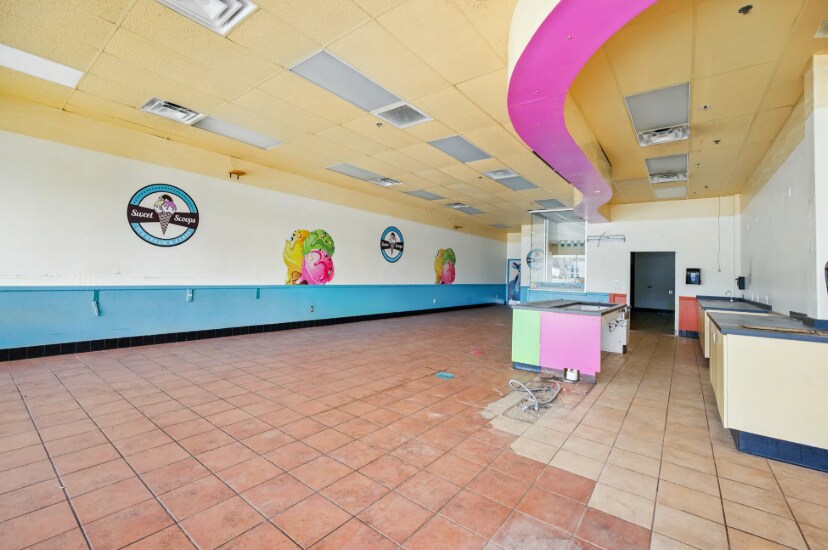 More Photos Of 915-1099 N Wisner St, Jackson Freestanding For Lease
