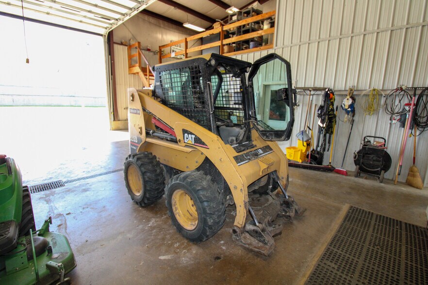 More Photos Of 6059 159th St, Galva Food Processing For Sale