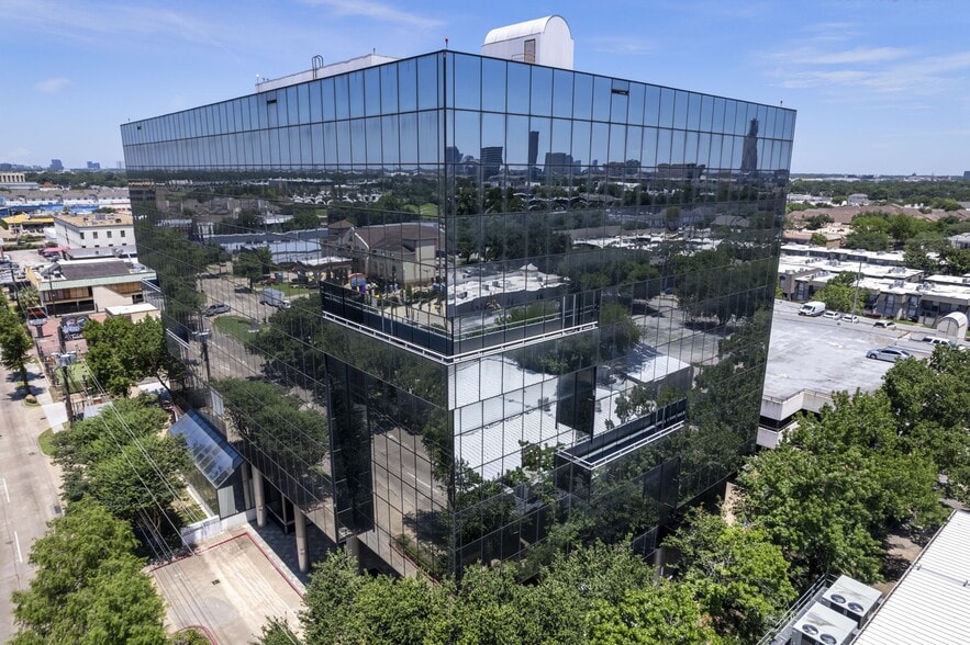 More Photos Of 6222 Richmond Ave, Houston Office For Sale
