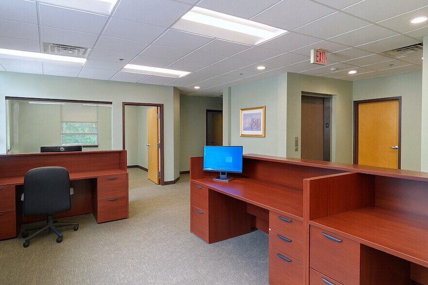 More Photos Of 281 Cambridge St, Burlington Medical For Lease