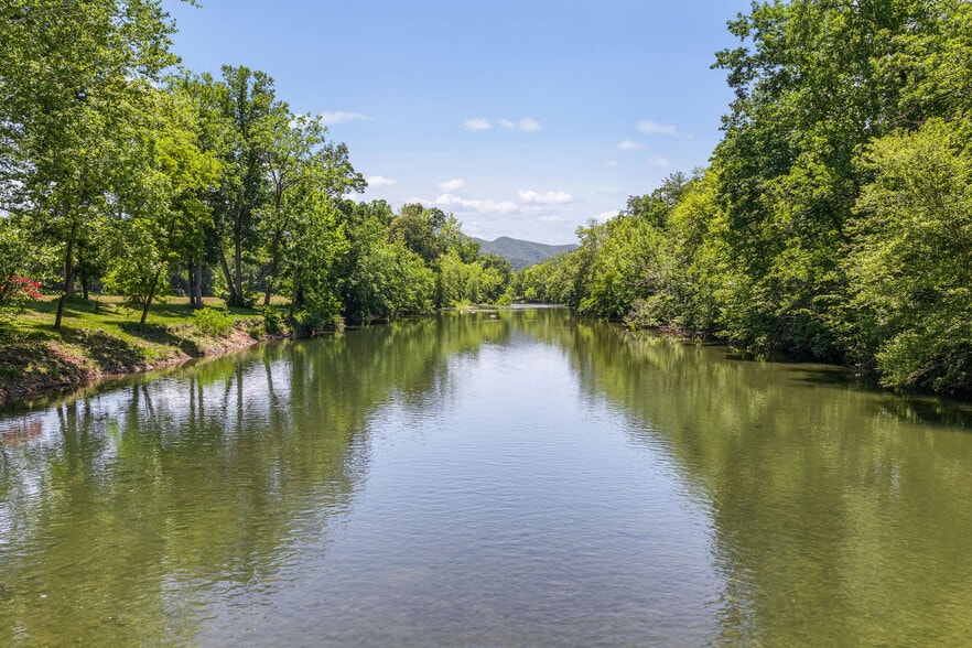 More Photos Of 4301 Longdale Furnace Rd, Clifton Forge Lodge Meeting Hall For Sale