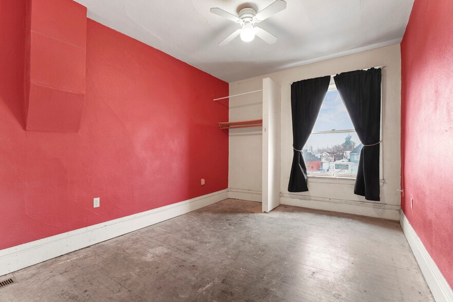 More Photos Of , Spokane General Retail For Sale