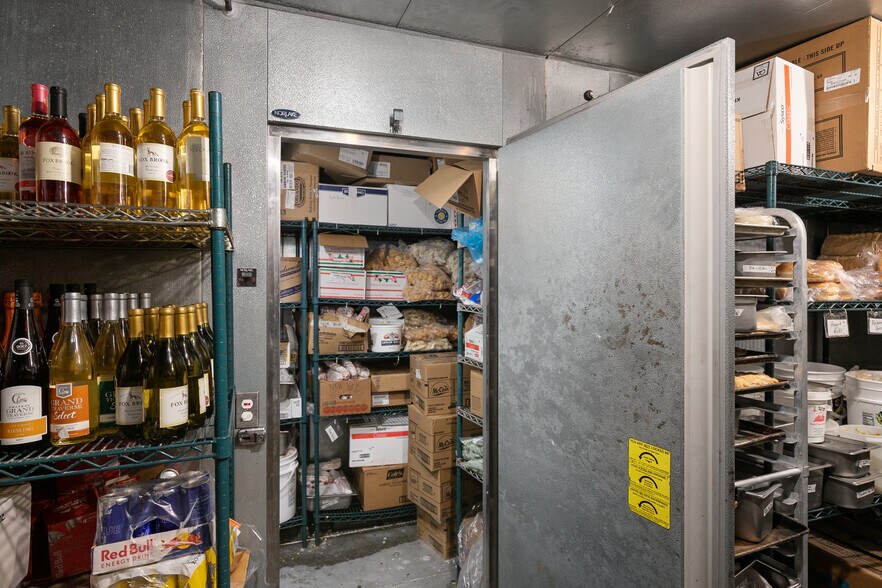 More Photos Of 135 N Bridge St, Belding Restaurant For Sale