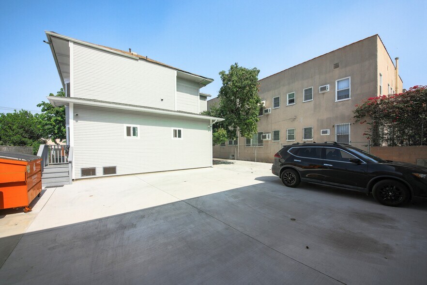 More Photos Of 366 W Palmer Ave, Glendale Apartments For Sale
