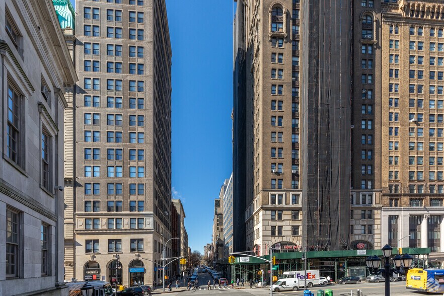 More Photos Of 26 Court St, Brooklyn Office Residential For Lease