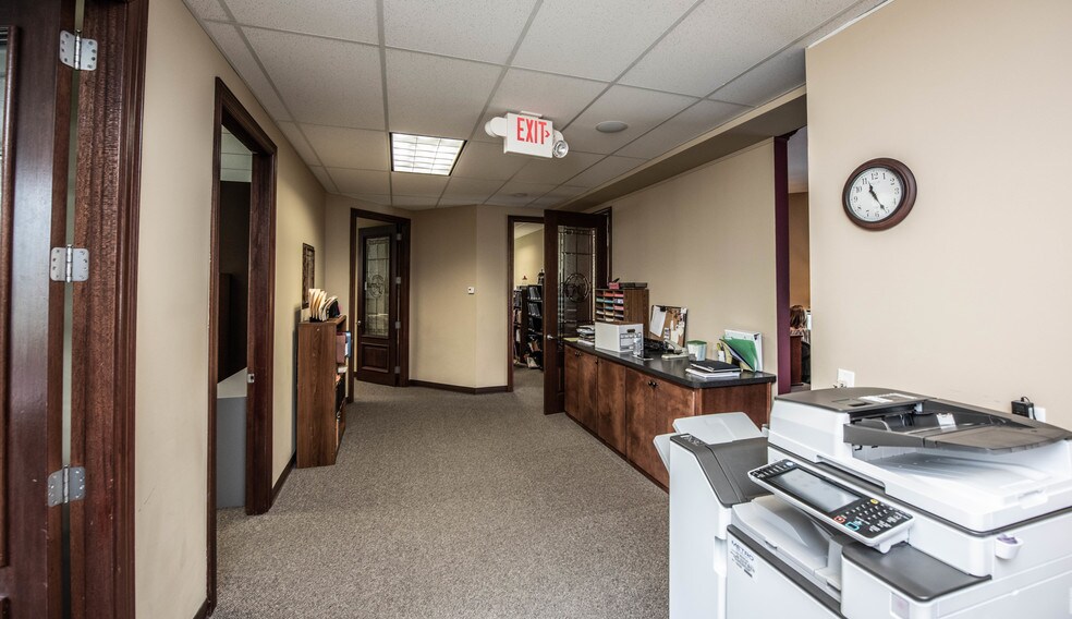 More Photos Of 4450 Erin Dr, Eagan Medical For Lease