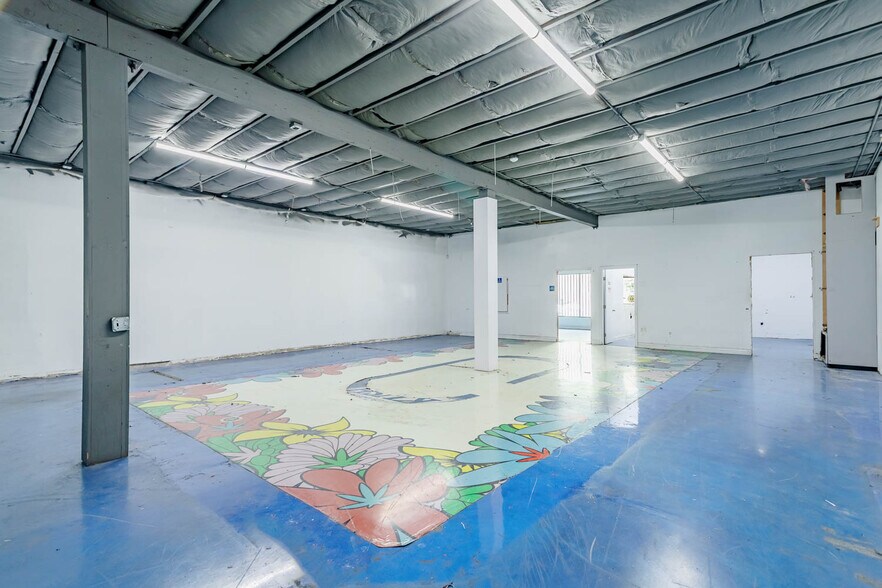 More Photos Of 180 S Alvarado St, Los Angeles Light Distribution For Lease