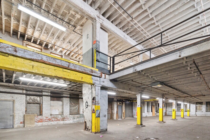 More Photos Of 2916 Weikel St, Philadelphia Warehouse For Sale