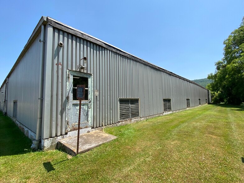 More Photos Of 350 Wiconisco St, Millersburg Warehouse For Sale