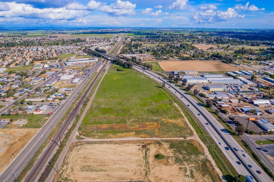 More Photos Of 16 Railroad Ave, Atwater Land For Sale