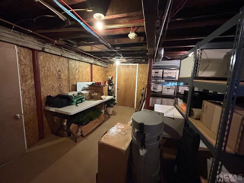 More Photos Of 227 Main St, Woodbridge Office For Sale