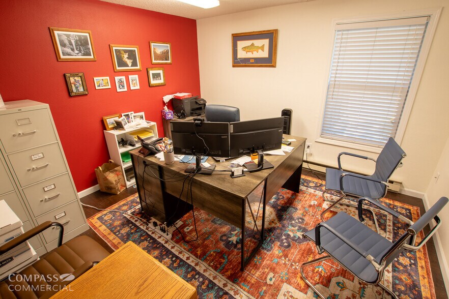 More Photos Of 1208 NE 4th St, Bend Office For Sale