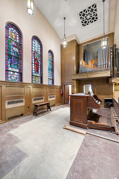 More Photos Of 22201 Woodward Ave, Ferndale Religious Facility For Sale