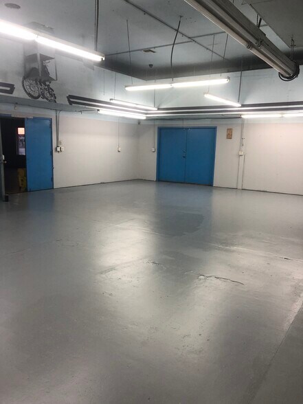 More Photos Of 2217 E Main St, Mesa Freestanding For Lease