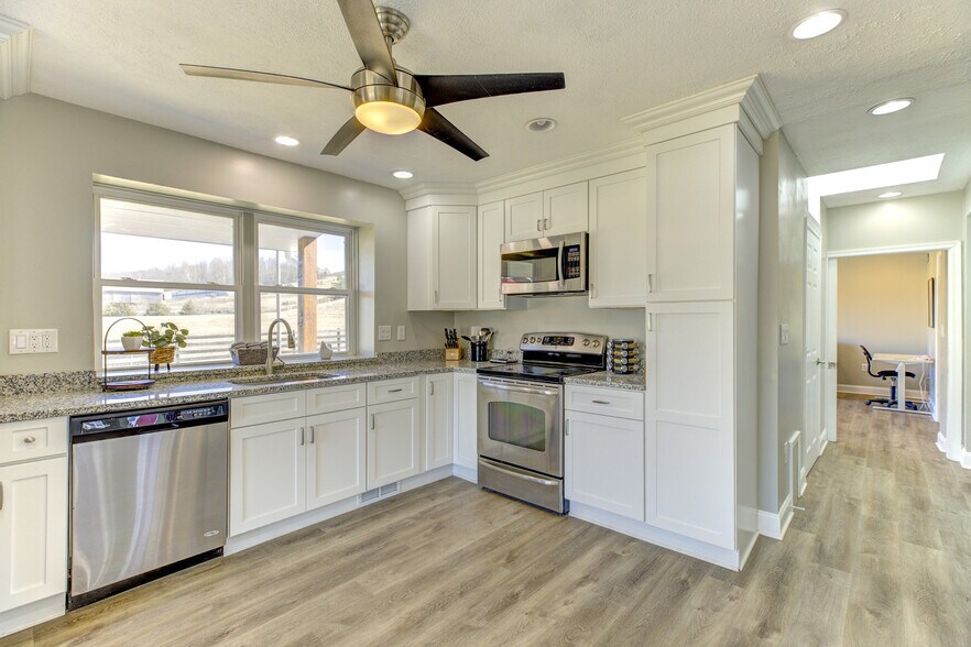 More Photos Of 1565 Seven Fountains Rd, Fort Valley Specialty For Sale