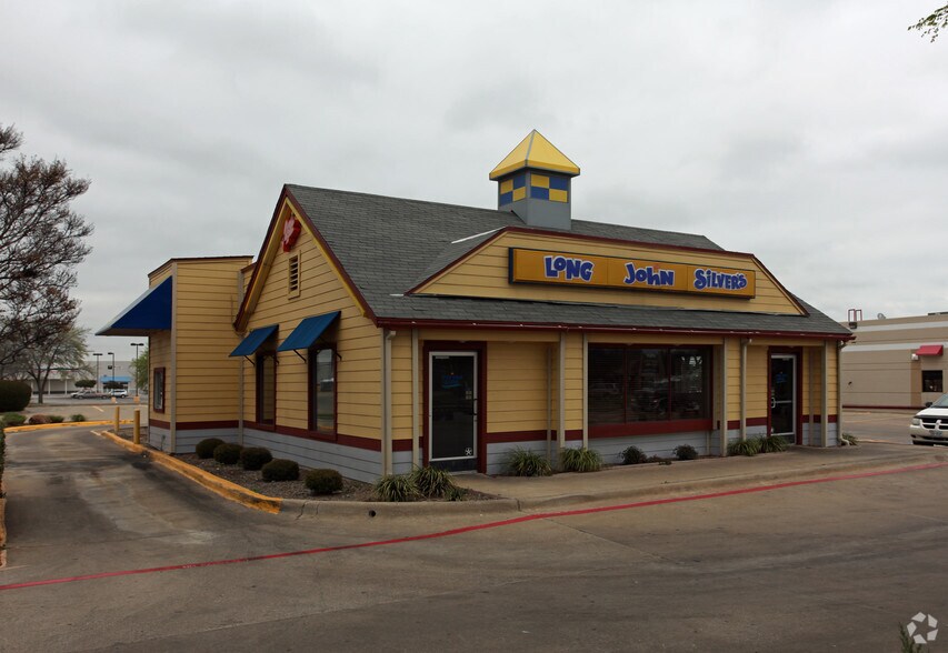 More Photos Of 1820-2020 N Central Expy, McKinney Unknown For Lease