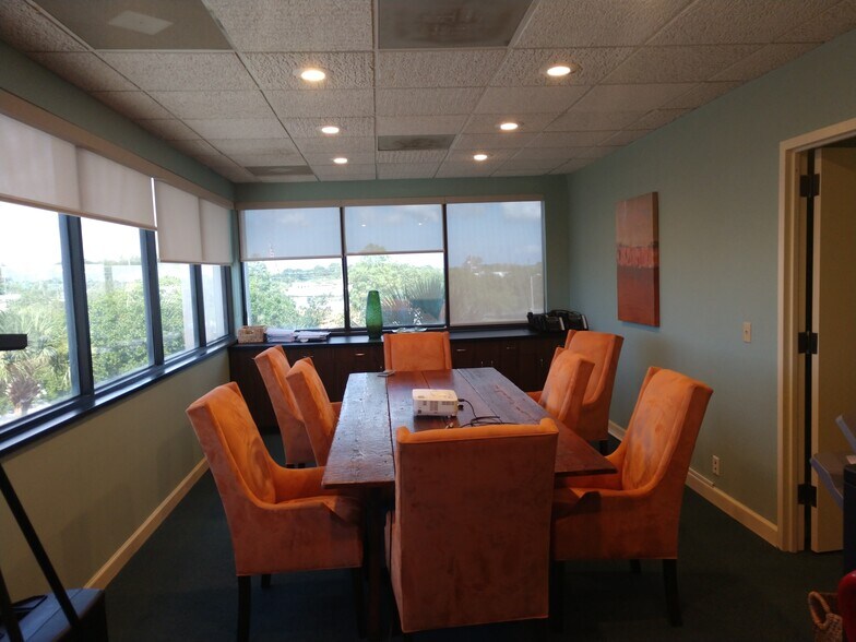 More Photos Of 26133 U.S. Highway 19, Clearwater Office For Lease