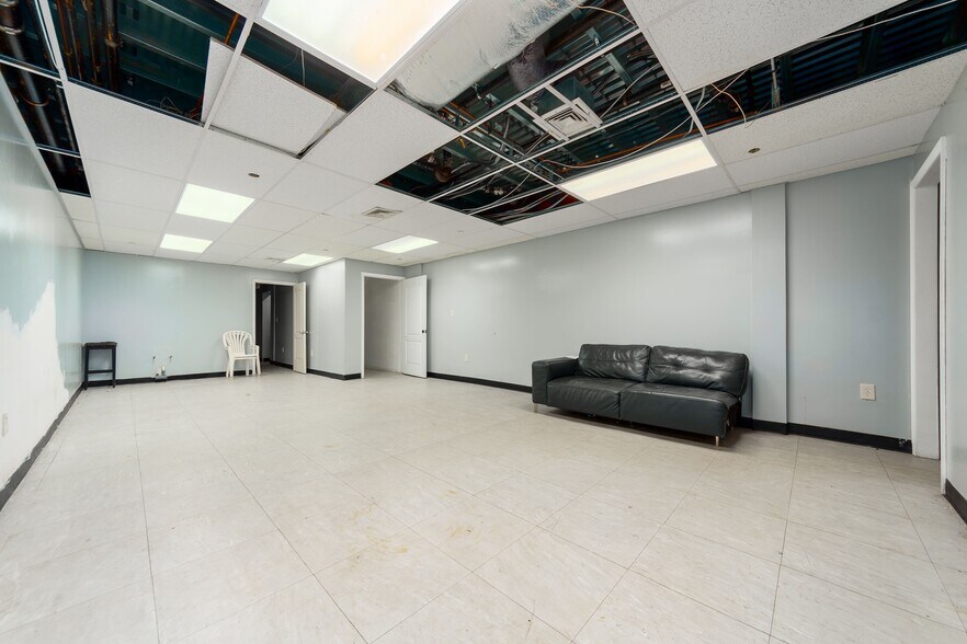 More Photos Of 2172 Flatbush Ave, Brooklyn Storefront Retail Office For Sale