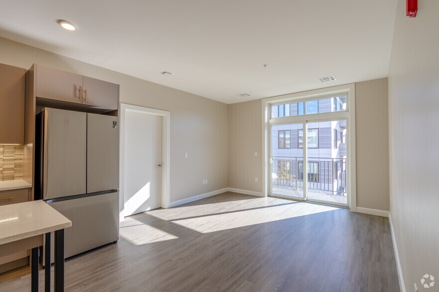More Photos Of 21 Charles St, Cambridge Apartments For Lease