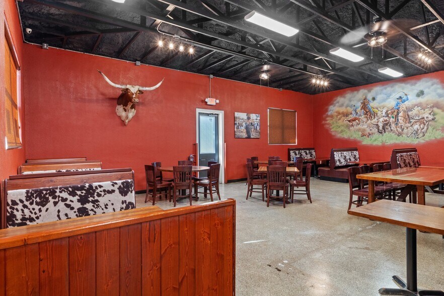 More Photos Of 508 Citrus Ave, Crystal River Restaurant For Sale