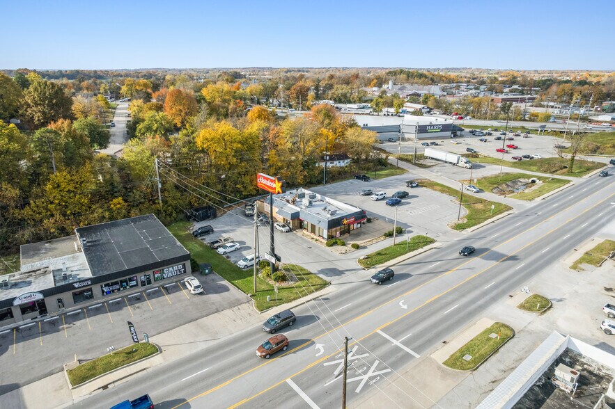 More Photos Of 421 E Jackson Blvd, Jackson Fast Food For Sale