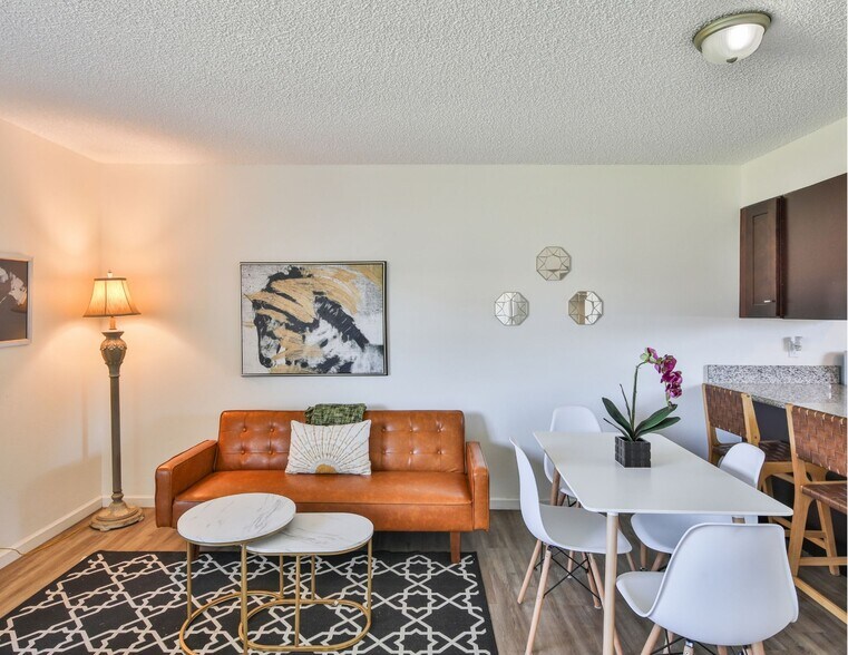 More Photos Of 46595 Vargas Rd, Indio Apartments For Sale