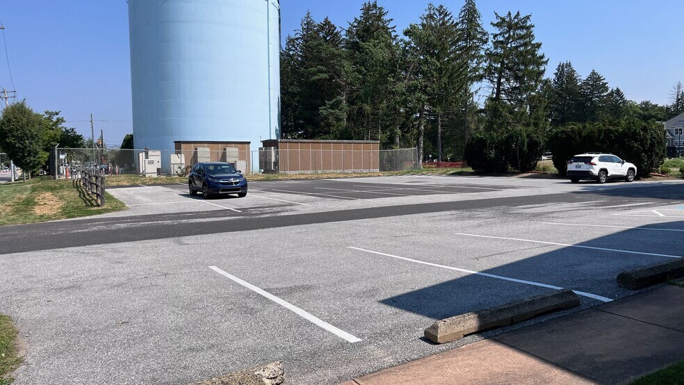 More Photos Of 6198 Butler Pike, Blue Bell Medical For Sale