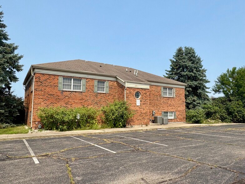 More Photos Of 1485 Commerce Park Dr, Tipp City Medical For Sale