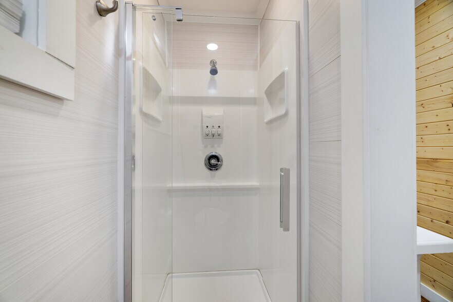 More Photos Of 2624 State Route 534, Albrightsville Hotel For Sale