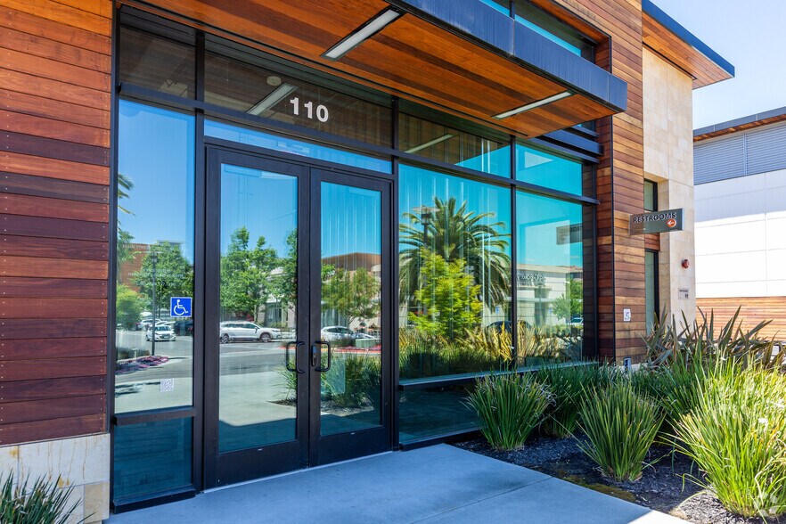 More Photos Of 19479-19499 Stevens Creek Blvd, Cupertino Unknown For Lease