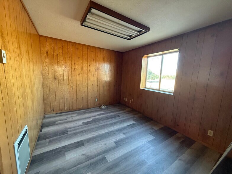 More Photos Of 8780 S Anchor Ave, Orange Cove Industrial For Lease