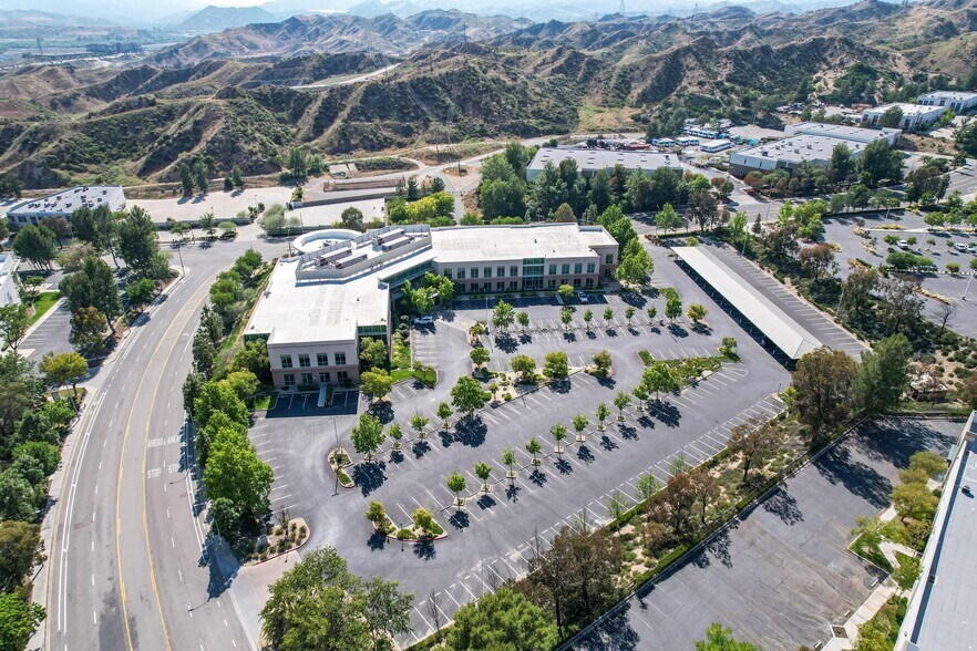 More Photos Of 28212 Kelly Johnson Pkwy, Valencia Medical For Lease