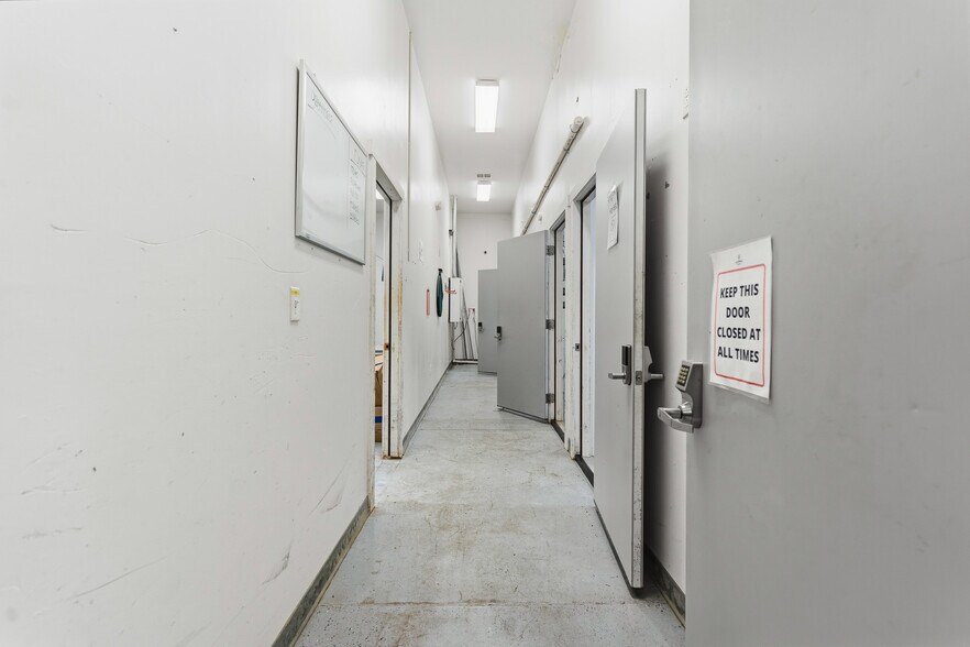 More Photos Of 22900 W Skelly Rd, Haskell Light Manufacturing For Sale
