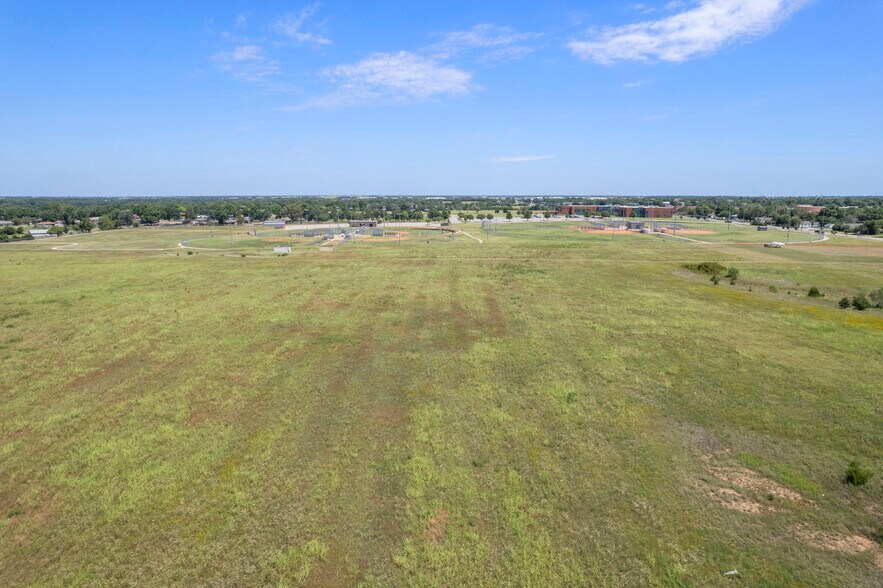 More Photos Of Waverly & Business U S 60, Ponca City Land For Sale