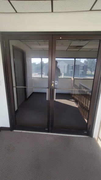More Photos Of 1225 N Logan St, Texas City Office For Lease